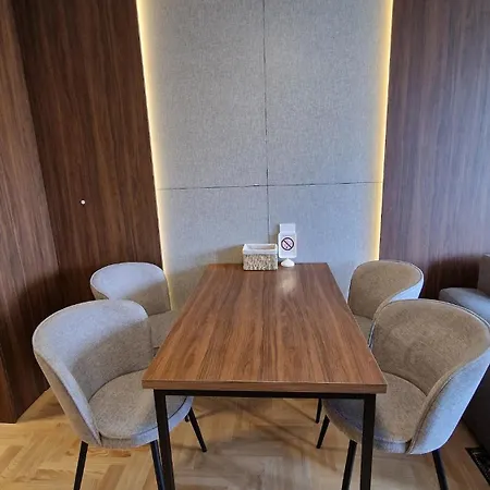 Stylish Mountain Retreat With Self Check-in Near Jahorina & Sarajevo